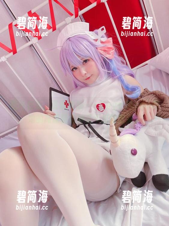 图片在看，资源满地——Sayo Momo和她的高跟鞋有种说不出的默契。